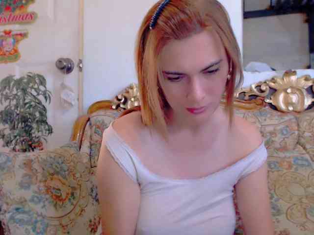 HotBeautyQuen Live Webcam on BongaCams