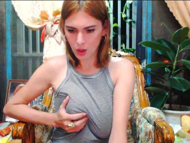 HotBeautyQuen Live Webcam on BongaCams