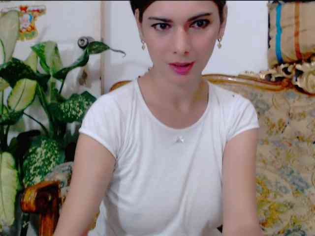HotBeautyQuen Sex Cam Show