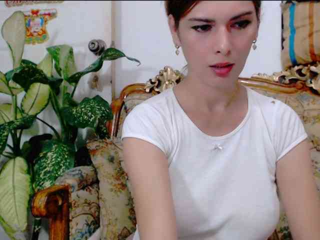 HotBeautyQuen Sex Cam Show