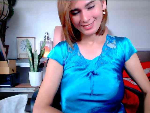 HotBeautyQuen Sex Cam Show