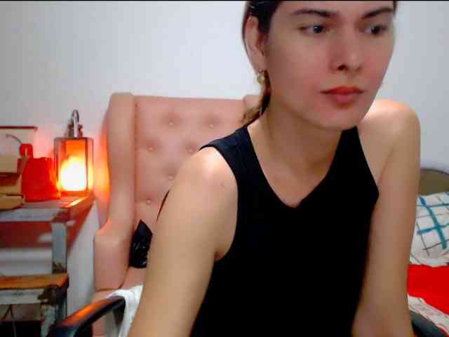 HotBeautyQuen Sex Cam Show