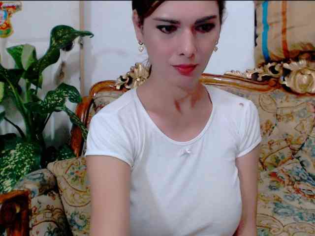 HotBeautyQuen Sex Cam Show