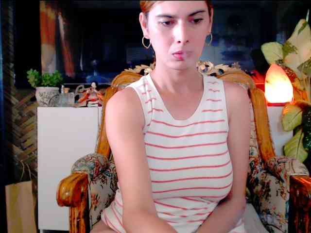 HotBeautyQuen Live Webcam on BongaCams