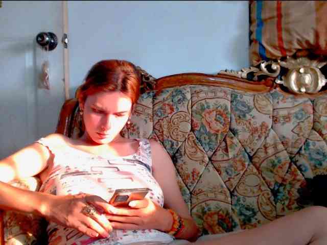 HotBeautyQuen Sex Cam Show