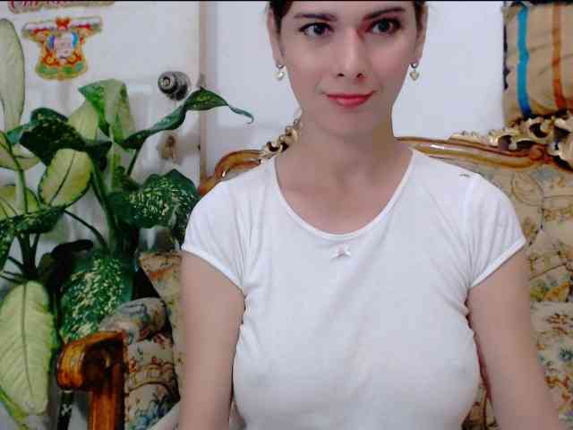 HotBeautyQuen Sex Cam Show
