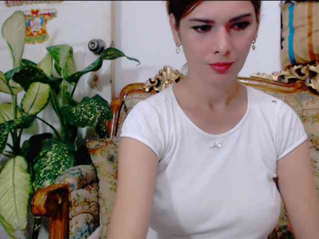 HotBeautyQuen Sex Cam Show