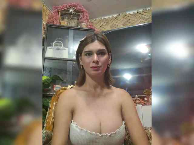 HotBeautyQuen Sex Cam Show