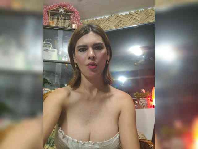 HotBeautyQuen Sex Cam Show