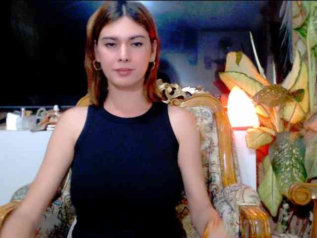 Franc1ne's cam show statistics and live stream