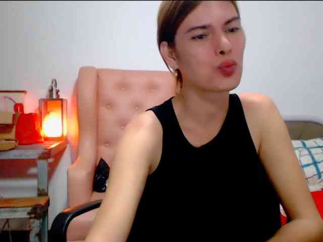 HotBeautyQuen Sex Cam Show