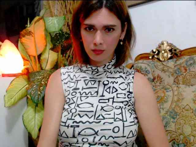 Franc1ne's cam show statistics and live stream