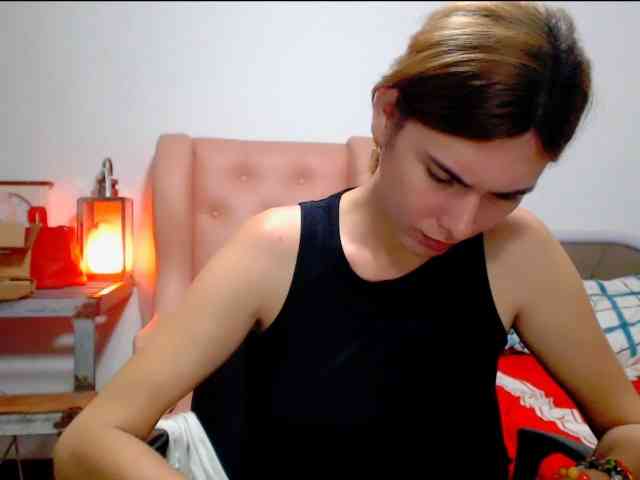 HotBeautyQuen Sex Cam Show