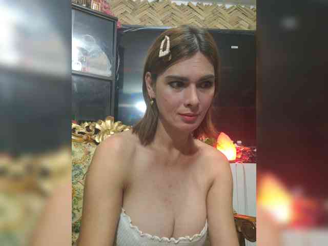 HotBeautyQuen Sex Cam Show