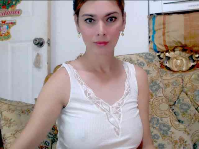 HotBeautyQuen Sex Cam Show