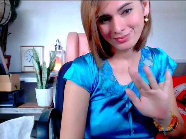 HotBeautyQuen Sex Cam Show