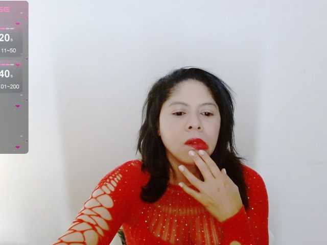Rosita1900 live cam on BongaCams