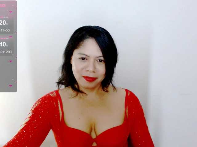 Rosita1900 live cam on BongaCams