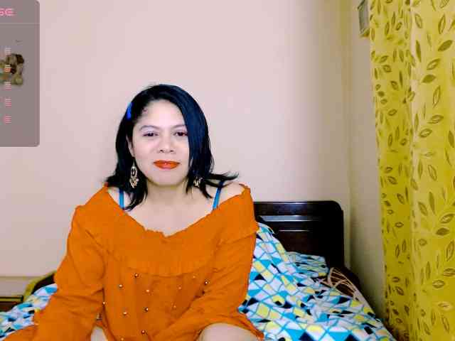 Rosita1900 webcam
