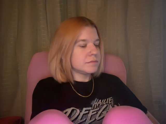 AmericnBarbie live cam preview