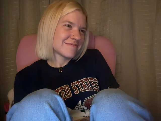 AmericnBarbie live cam preview