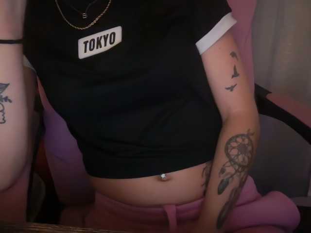 AmericnBarbie live cam preview
