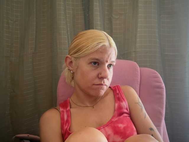 mermaidlexi live cam on BongaCams