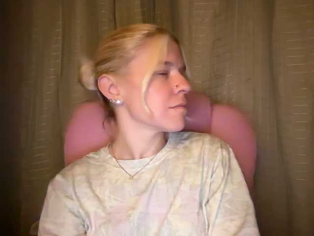 mermaidlexi live cam on BongaCams