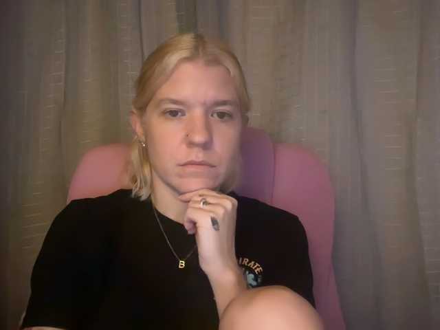 AmericnBarbie live cam preview