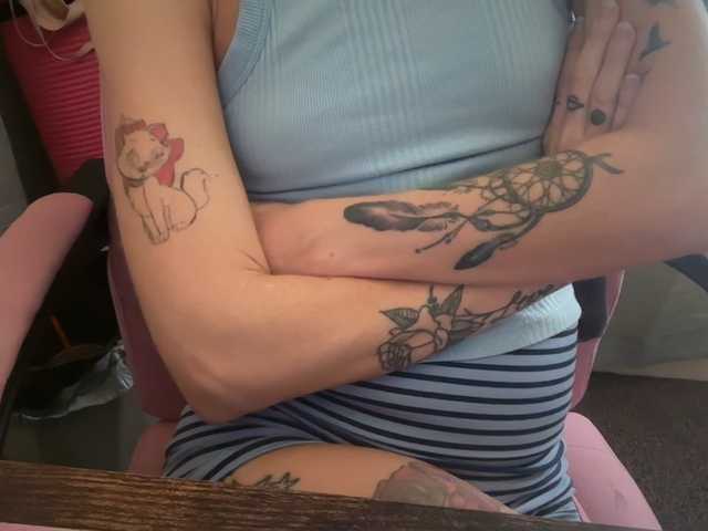 AmericnBarbie live cam