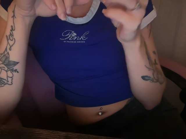 mermaidlexi live cam on BongaCams
