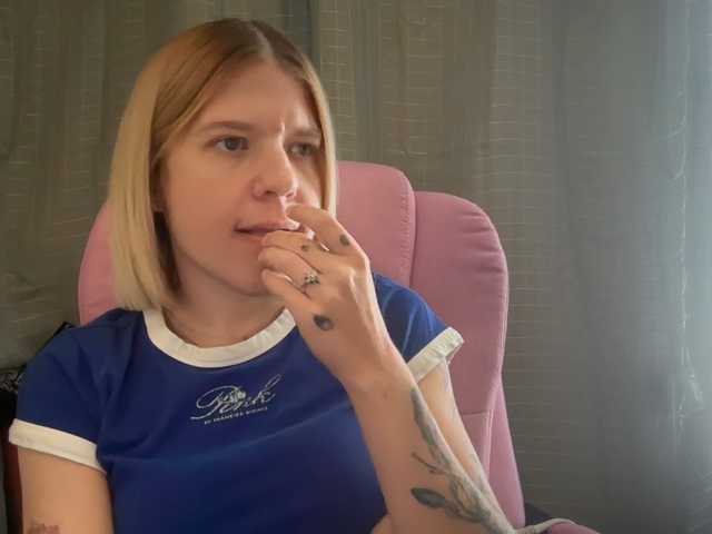 AmericnBarbie webcam