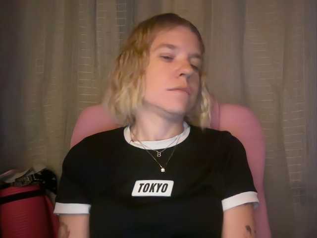 AmericnBarbie webcam