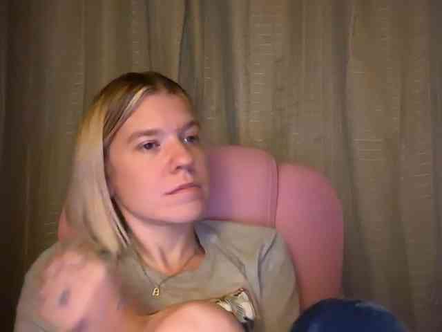 AmericnBarbie webcam