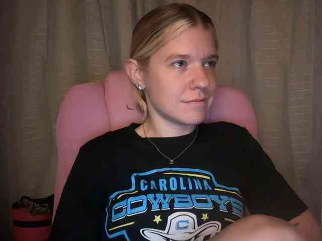 AmericnBarbie webcam