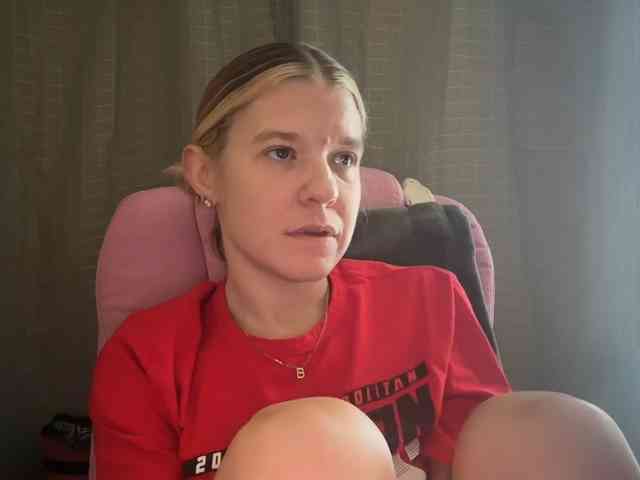 AmericnBarbie webcam