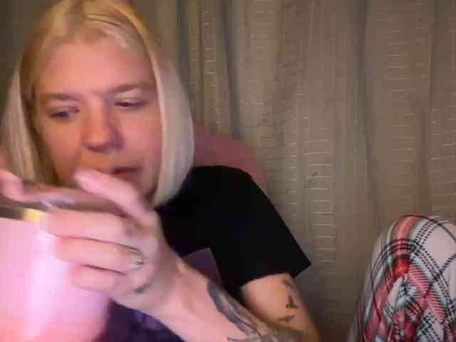 AmericnBarbie webcam