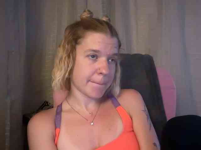 AmericnBarbie webcam