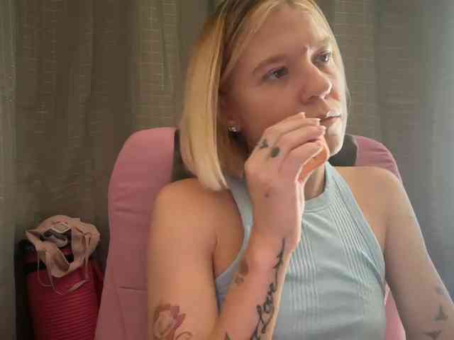 AmericnBarbie webcam
