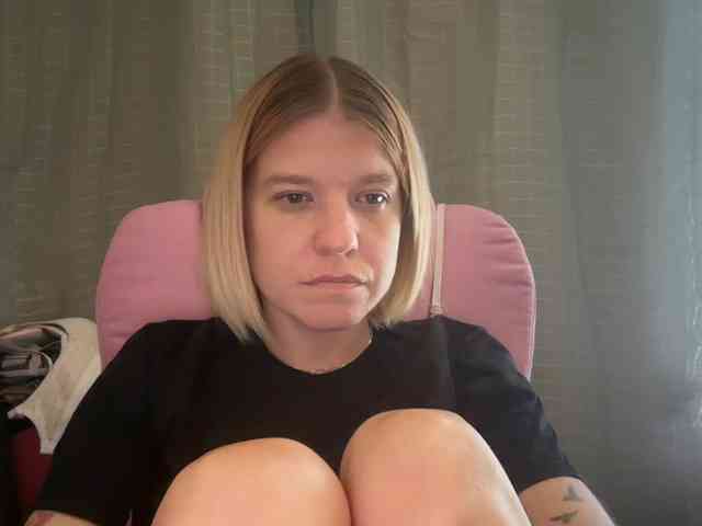 AmericnBarbie webcam