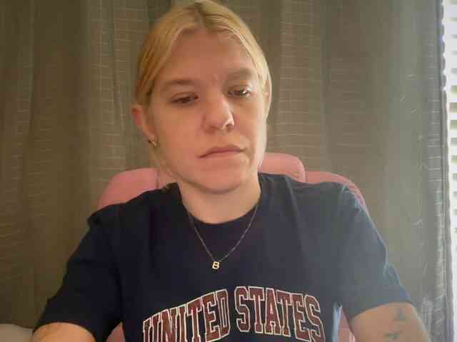 AmericnBarbie webcam