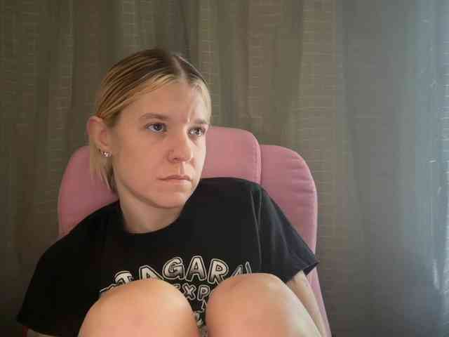 AmericnBarbie webcam