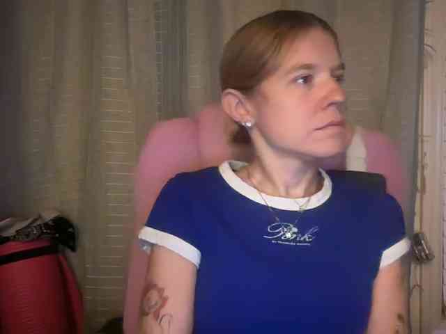 AmericnBarbie webcam