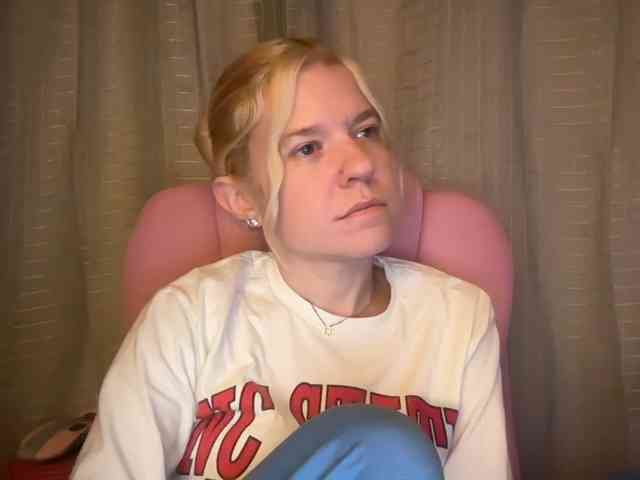 AmericnBarbie webcam