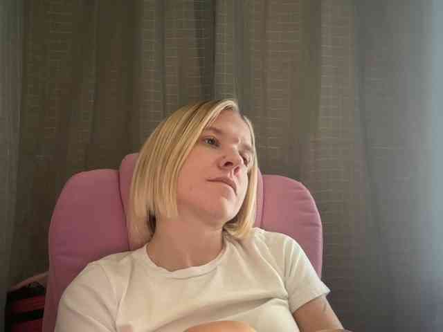 AmericnBarbie webcam
