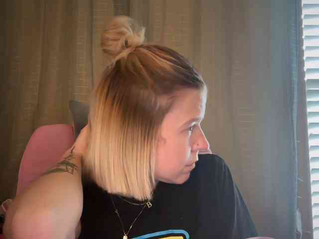 AmericnBarbie webcam