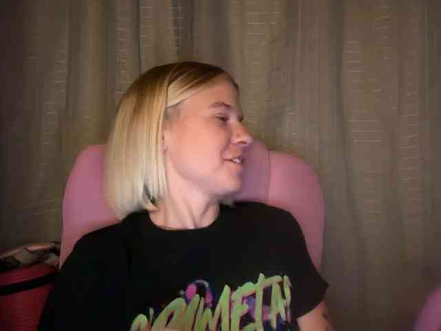 AmericnBarbie webcam