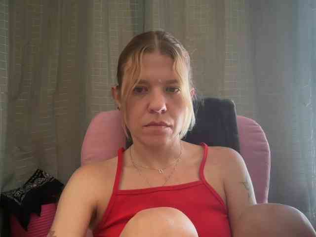 AmericnBarbie webcam