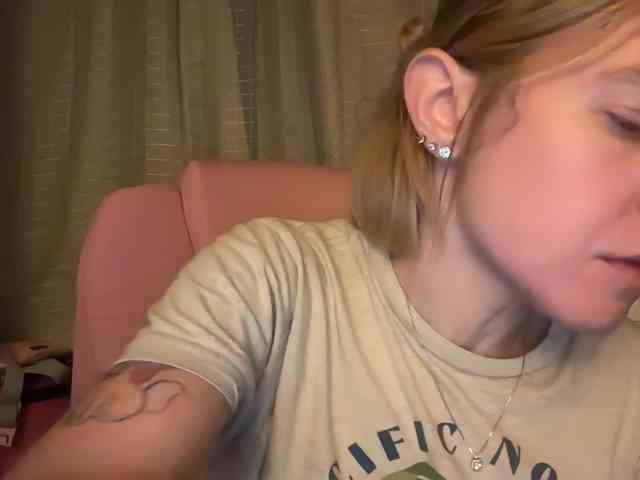 AmericnBarbie webcam