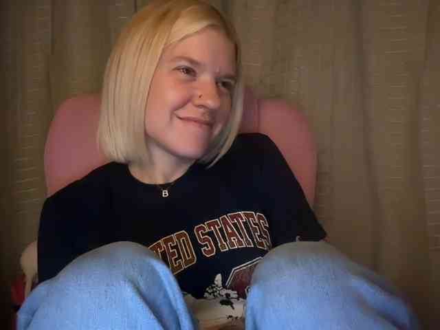 AmericnBarbie webcam